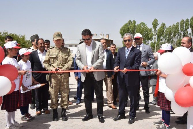 Bitlis’in Ahlat ilçesinde eğitim öğretim gösteren Şehit Sümmani Görgen Yatılı