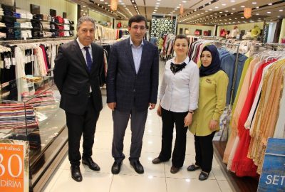 Bakan Yılmaz Ninova Park’ta Resim Sergisinin Açılışını Yaptı