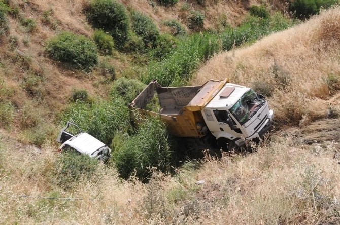 Cizre’de Trafik Kazası: 4 Yaralı