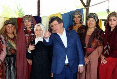 Davutoğlu’ndan “Diriliş Ertuğrul”un setine ziyaret