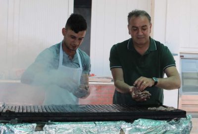 Bu Defa Müdür Hizmet Etti, Personel Eğlendi