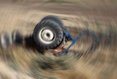 Traktör devrildi, aynı aileden iki kişi öldü!