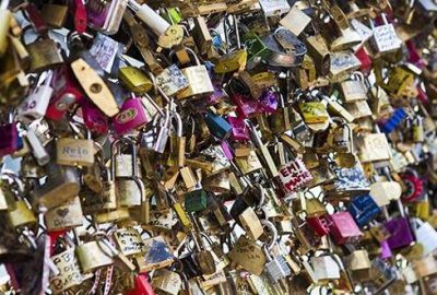 Paris’te aşk kilitlerine veda