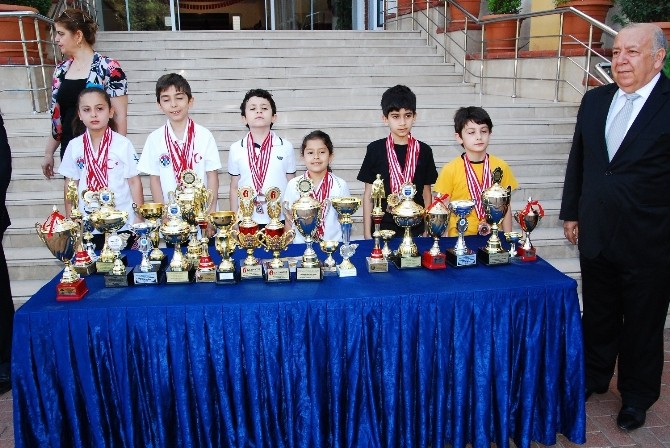 Gaziantep Kolej Vakfı Satrancın Şampiyonlarını Ödüllendirdi