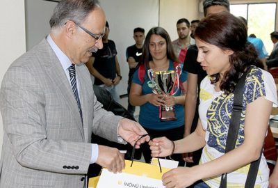 Başarılı Sporculardan Rektör Çelik’e Ziyaret