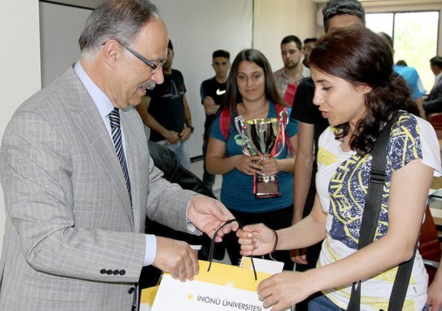 Üniversite Sporları Federasyonu tarafından organize edilen üniversitelerarası spor müsabakalarında başarılı