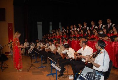 Şehr-i Yaman Medeniyetler Korusu 5 Dilde Konser Verdi