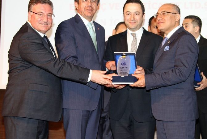 Yenilikçi ürünleriyle sektöre yön veren Royal Halı, ihracattaki başarısı nedeniyle