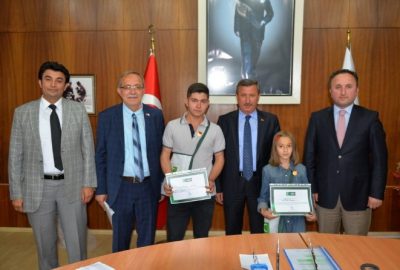 Öğrenciler, ’Sağlıklı Gelecek’ İçin Ödüllendirildi