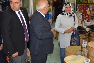 Milli Eğitim Bakanı Nabi Avcı’nın Eskişehir’deki esnaf ziyareti sırasında karşılaştığı