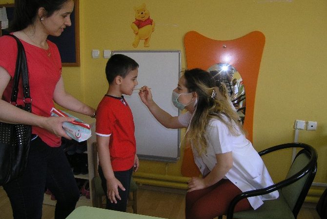 Sağlık Bakanlığı’nın başlattığı ‘Sağlıklı Dişler, Sağlıklı Nesiller’ projesi, Balıkesir’in Gönen