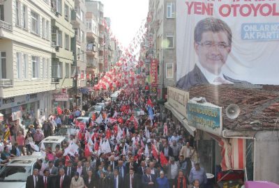 AK Parti’den Binlerce Sinoplu İle Sevgi Yürüyüşü