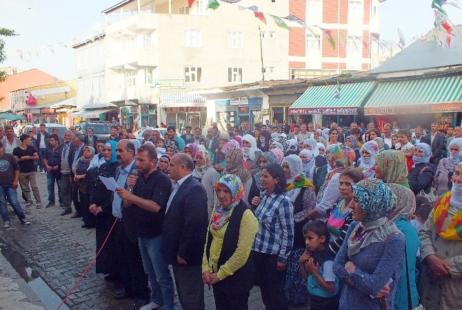 MUŞ (İHA) – Muş’un Malazgirt ilçesinde düzenlenen basın açıklamasıyla Bingöl