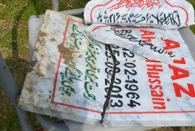 Müslüman mezarlığına saldırı