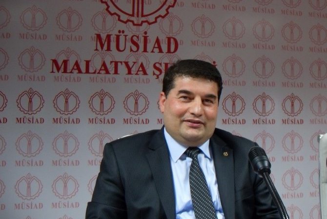 Balin, 7 Haziran Seçimleriyle İlgili Açıklama Yaptı MÜSİAD Malatya Şube Başkanı Mehmet Balin, 7 Haziran 2015 Genel