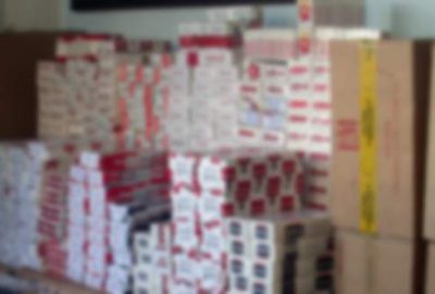 Üç operasyonda binlerce paket kaçak sigara