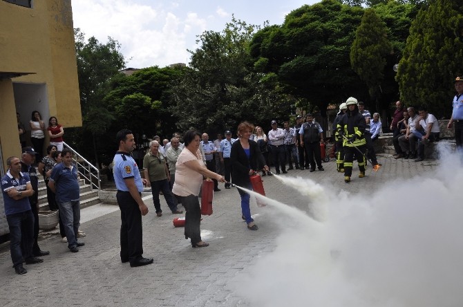 Büyükşehir İtfaiyesi Tatbikat Ve Eğitimlere Devam Ediyor Büyükşehir İtfaiyesi Tatbikat Ve Eğitimlere Devam Ediyor