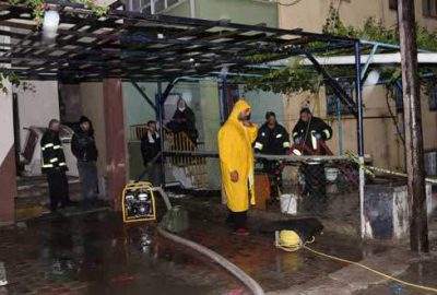 Suriyeli baba ile kızı su basan evde boğuldu