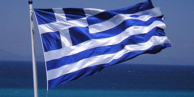 ‘Yunanistan için iflas riski her geçen gün artıyor’