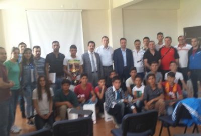 Başarılı Sporculara Malzeme Dağıtıldı