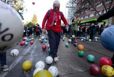Polise toplarla karşılık verdiler