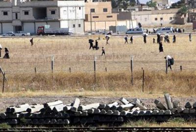 Savaştan kaçan sınıra dayandı