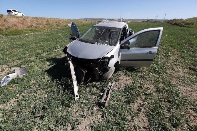 Ahlat’ta Trafik Kazası: 1 Ölü, 2 Yaralı