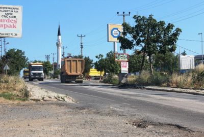 Hız Yapan Hafriyat Kamyonları Tehlike Saçıyor