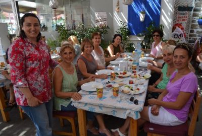 CHP’li Kadınlar Kahvaltıda Buluştu