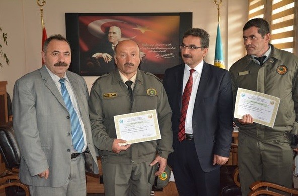 Orman İşletme Müdürlüklerindeki Başarılı Personele Teşekkür Belgesi Verildi