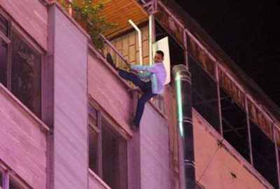 Bunalıma giren şahıs yedinci kattan atladı