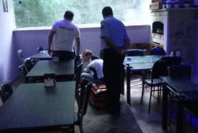 Bayan garsona kurşun yağdırdı