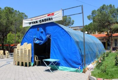 Gördes’te İftar Çadırı Kuruldu