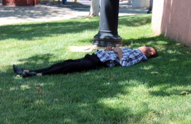 Ramazan’da Vatandaşlar Gölgelik Alanlara Akın Etti