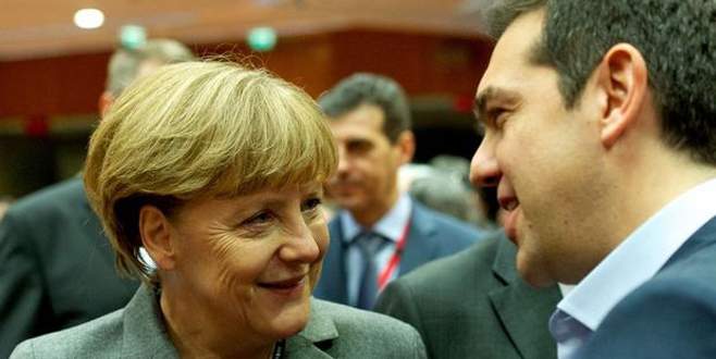Merkel’den Yunanistan’a son fırsatı kullanma çağrısı