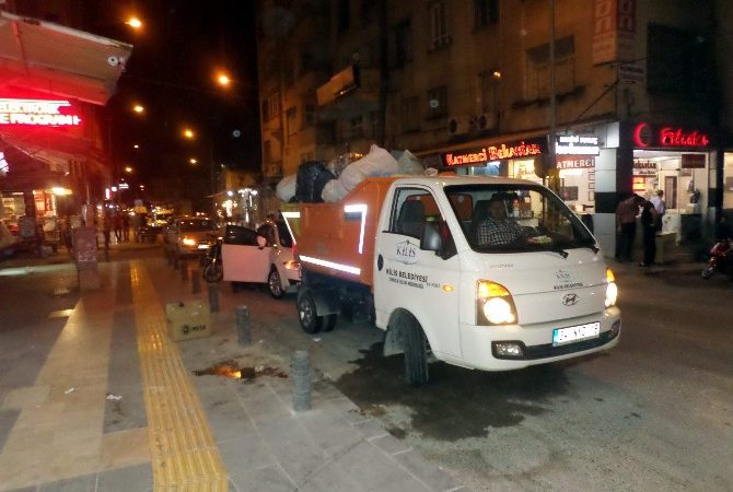 Kilis Belediyesi Temizlik İşleri Müdürlüğü kent genelinde başlattığı temizlik seferberliğine