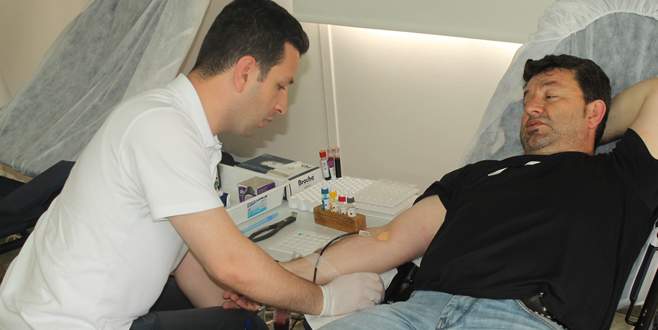 İşadamları kan bağışının önemine dikkat çekti