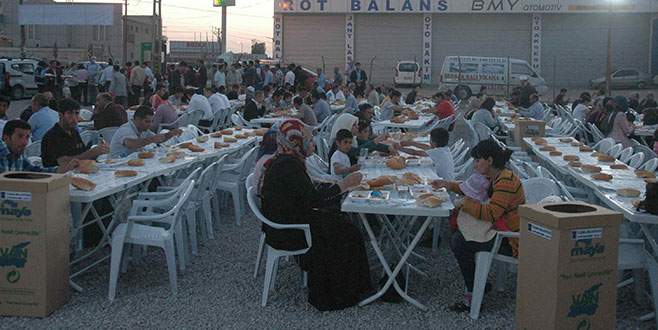 Şehr-i Tuşba’da Şehr-i Ramazan iftar çadırı