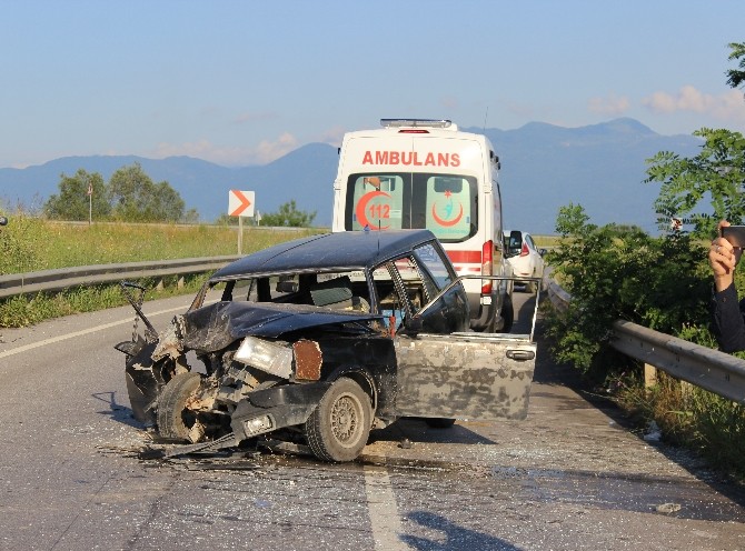 Ters İstikametten Geliyordu: 8 Yaralı