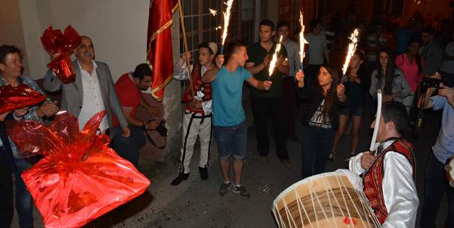 Sahur vaktinde Rumeli usulü eğlence