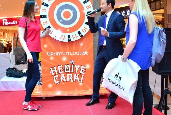 Adana’da Babalar Günü kutlamaları kapsamında Optimum Outlet Alışveriş ve Eğlence