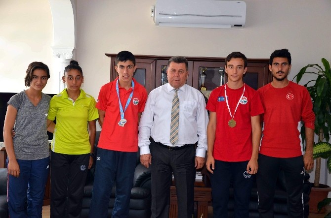 Aydınlı Atletler Durmak Bilmiyor