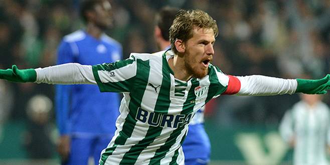 Beşiktaş’tan Serdar Aziz hamlesi!