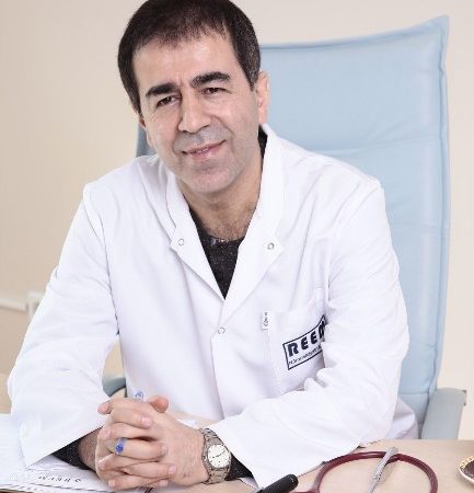Nöroloji Uzmanı Dr. Mehmet Yavuz, gün içinde sürekli çay ve