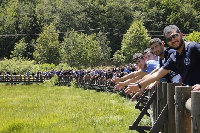 60 Kişilik Kafile Gençlik Kampına Uğurlandı
