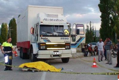 Konya’nın Ereğli ilçesinde iftar için aldığı ekmeği bisikletiyle evine götüren