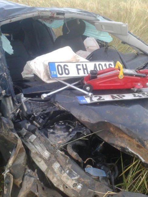 Muş’ta Trafik Kazası: 2 Yaralı 1 38204