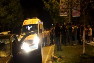 Erzurum’da otomobilin hızla çarptığı kadın ağır yaralanırken vatandaşlar kadını yaşatabilmek