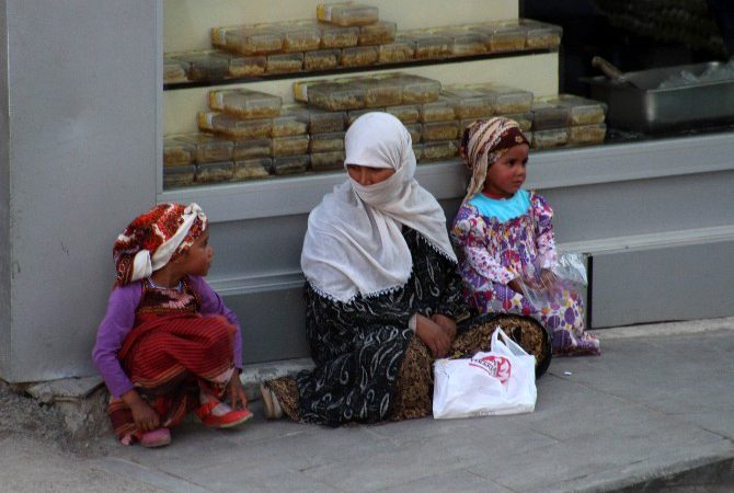 Ramazan ayının gelmesiyle birlikte Erzurum’daki dilenci sayısı arttı. İftar saati