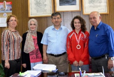 Kütahyalı Dünya Şampiyonu olan milli sporcu İlknur Gedik, İzmir’de yapılan